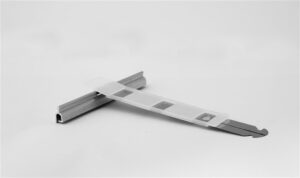 Metalna zakačka - za lamele 37-43mm - sa PVC oblogom